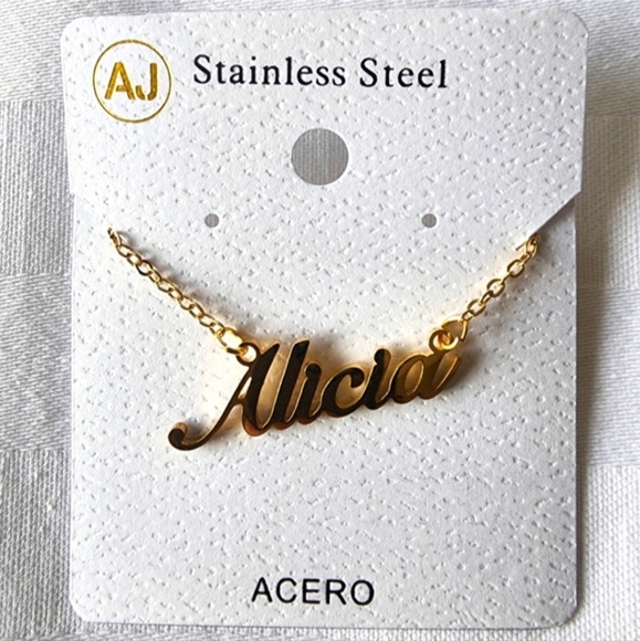 🔥GOLD "ALICIA" NECKLACE🔥 - Picture 5 of 5